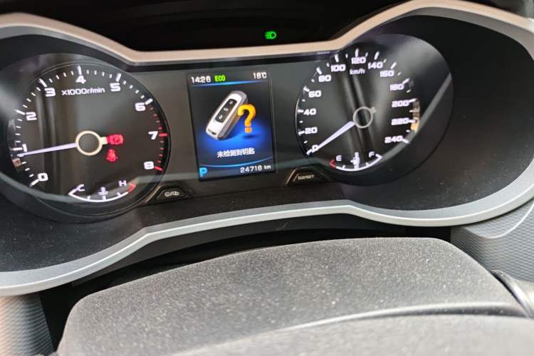Used Geely Auto Emgrand GS 2018 Elegant Edition 1.8L Automatic LingShang Model Odometer Close Up