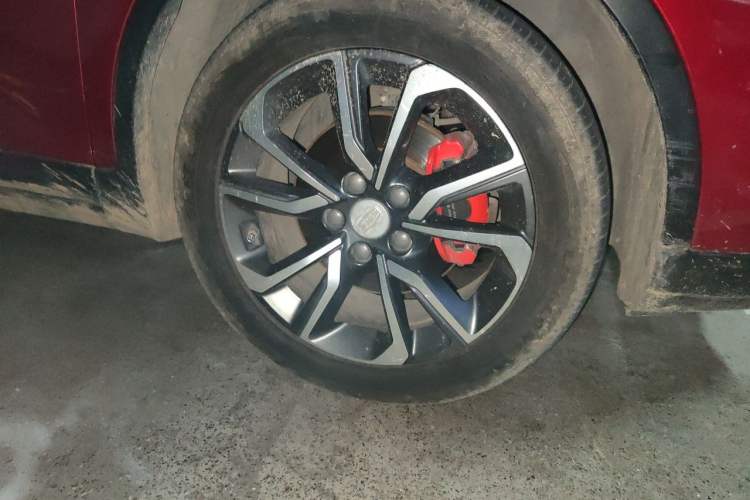 Used Geely Auto Emgrand GS 2018 Lingchao Edition 1.4T Automatic LingShang Smart Connectivity Model Right Front Wheel Hub