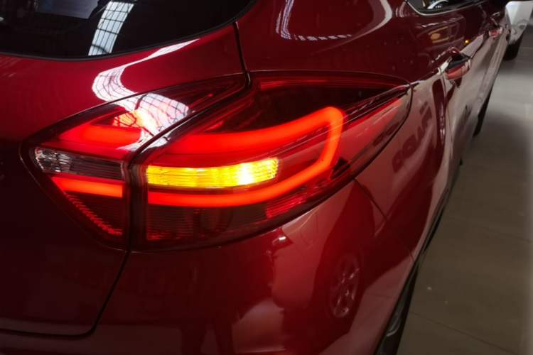 Used Geely Auto Emgrand GS 2018 Lingchao Edition 1.4T Automatic LingShang Smart Connectivity Model Right Rear Taillight