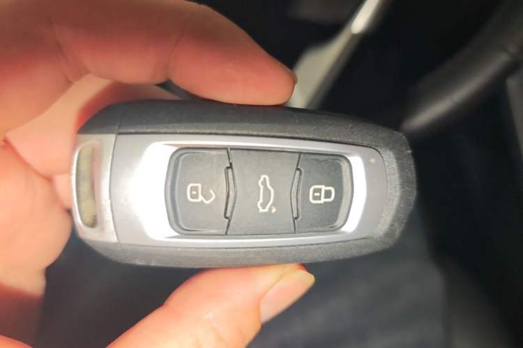 Used Geely Auto Emgrand GS 2018 Lingchao Edition 1.4T Automatic ZhenShang Smart Connectivity Model Vehicle Key
