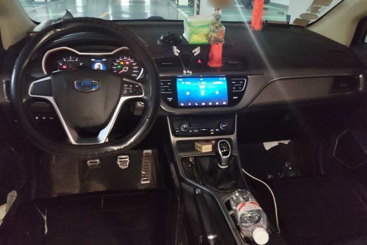 Used Geely Auto Emgrand GS 2018 Sport Edition 1.4T Manual LingShang Model Center Console