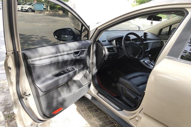 Used Geely Auto Emgrand GS 2018 Sport Edition 1.8L Automatic LingShang Model Driver Seat