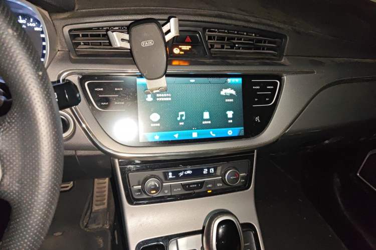 Used Geely Auto Emgrand GS 2018 Lingchao Edition 1.4T Automatic LingShang Smart Connectivity Model Audio And AC Panel