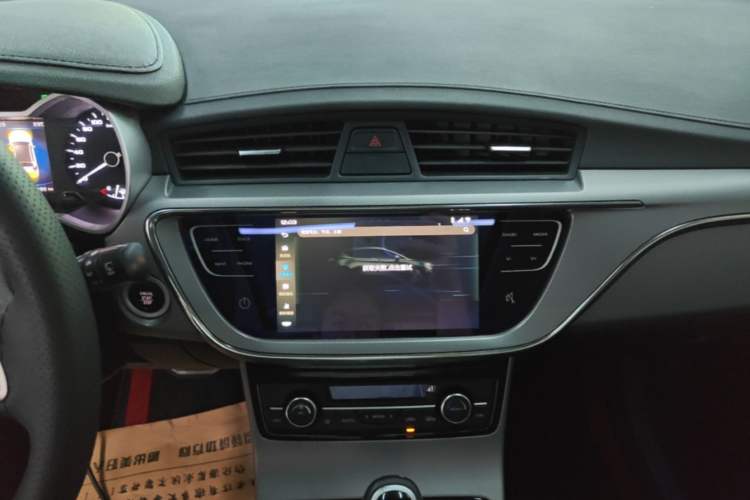 Used Geely Auto Emgrand GS 2018 Lingchao Edition 1.4T Automatic LingShang Smart Connectivity Model Audio And AC Panel