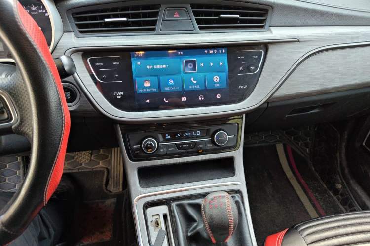 Used Geely Auto Emgrand GS 2018 Elegant Edition 1.8L Manual LingShang Model Audio And AC Panel