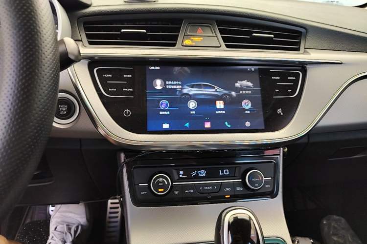 Used Geely Auto Emgrand GS 2018 Lingchao Edition 1.4T Automatic LingShang Smart Connectivity Model Audio And AC Panel