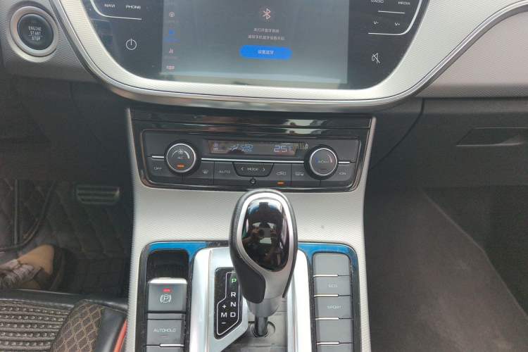 Used Geely Auto Emgrand GS 2018 Lingchao Edition 1.4T Automatic LingShang Smart Connectivity Model Audio And AC Panel