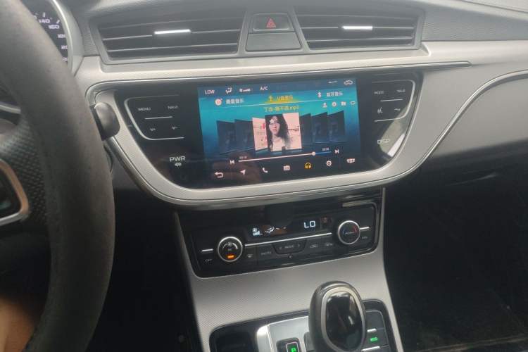 Used Geely Auto Emgrand GS 2018 Sport Edition 1.4T Automatic LingShang Model Audio And AC Panel