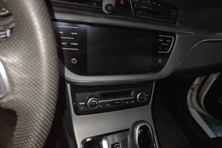 Used Geely Auto Emgrand GS 2018 Lingchao Edition 1.4T Automatic LingShang Smart Connectivity Model Audio And AC Panel