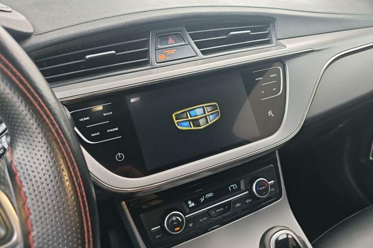 Used Geely Auto Emgrand GS 2018 Lingchao Edition 1.4T Automatic LingShang Smart Connectivity Model Audio And AC Panel