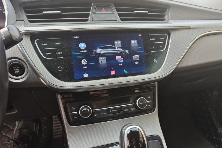 Used Geely Auto Emgrand GS 2018 Lingchao Edition 1.4T Automatic ZhenShang Smart Connectivity Model Audio And AC Panel