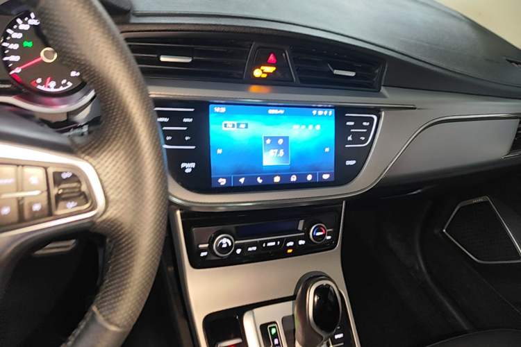 Used Geely Auto Emgrand GS 2018 Sport Edition 1.4T Automatic LingShang Model Audio And AC Panel