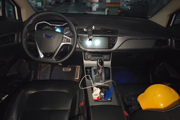 Used Geely Auto Emgrand GS 2018 Lingchao Edition 1.4T Automatic LingShang Smart Connectivity Model Center Console