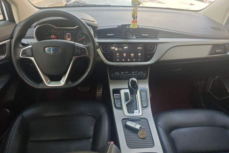 Used Geely Auto Emgrand GS 2018 Lingchao Edition 1.4T Automatic LingShang Smart Connectivity Model Center Console