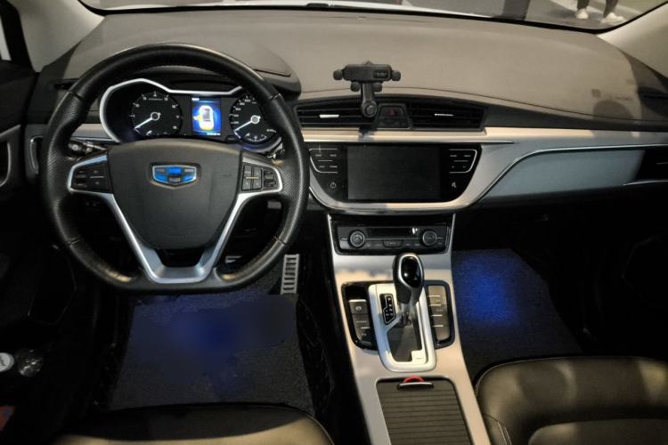 Used Geely Auto Emgrand GS 2018 Lingchao Edition 1.4T Automatic LingShang Smart Connectivity Model Center Console
