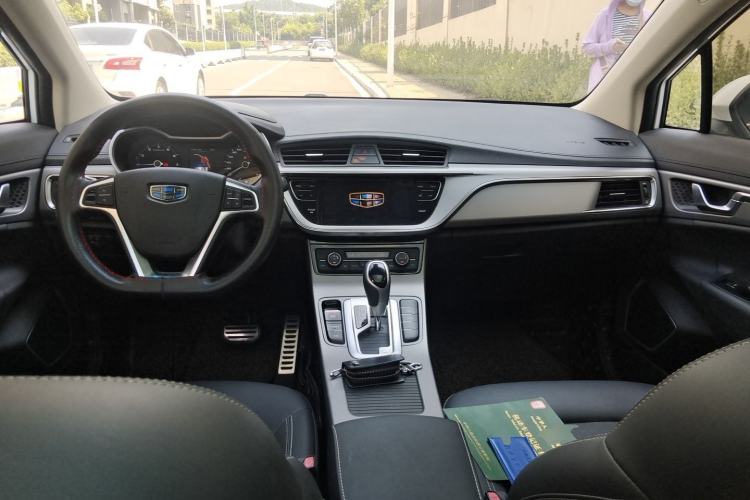 Used Geely Auto Emgrand GS 2018 Sport Edition 1.4T Automatic LingShang Model Center Console