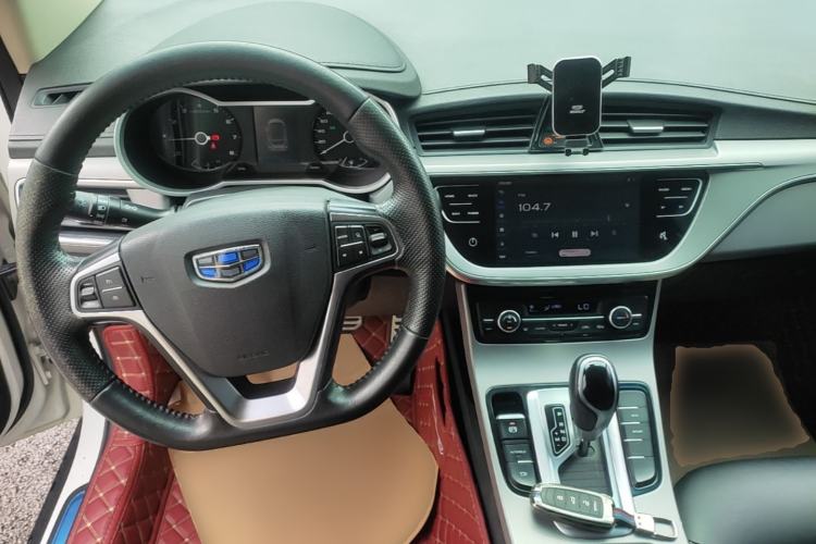 Used Geely Auto Emgrand GS 2018 Lingchao Edition 1.4T Automatic LingShang Smart Connectivity Model Center Console