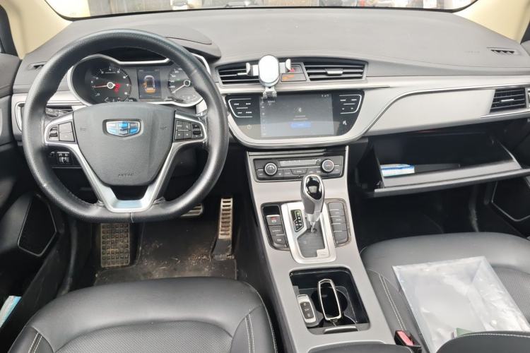 Used Geely Auto Emgrand GS 2018 Lingchao Edition 1.4T Automatic LingShang Smart Connectivity Model Center Console