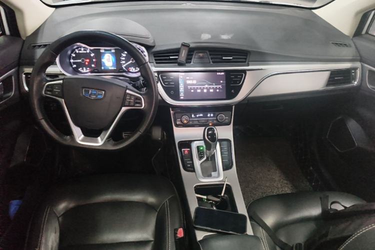 Used Geely Auto Emgrand GS 2018 Lingchao Edition 1.4T Automatic LingShang Smart Connectivity Model Center Console