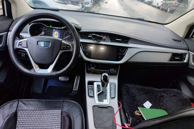 Used Geely Auto Emgrand GS 2018 Sport Edition 1.4T Automatic LingShang Model Center Console