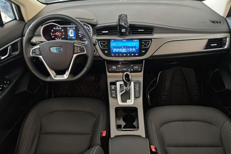 Used Geely Auto Emgrand GS 2018 Elegant Edition 1.8L Automatic LingShang Model Center Console