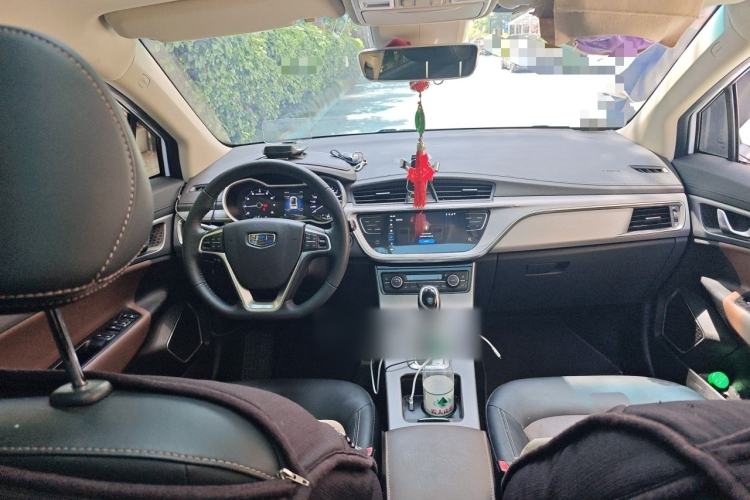 Used Geely Auto Emgrand GS 2018 Lingchao Edition 1.4T Automatic ZhenShang Smart Connectivity Model Center Console