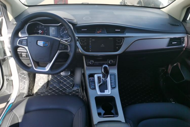 Used Geely Auto Emgrand GS 2018 Lingchao Edition 1.4T Automatic LingShang Smart Connectivity Model Center Console