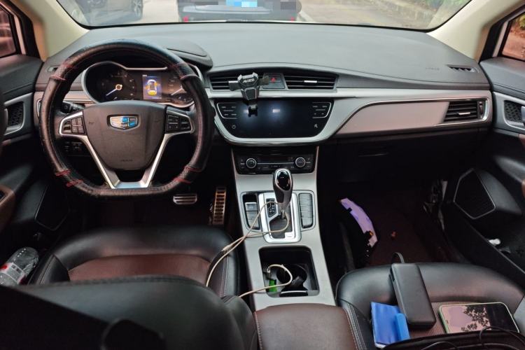 Used Geely Auto Emgrand GS 2018 Lingchao Edition 1.4T Automatic ZhenShang Smart Connectivity Model Center Console