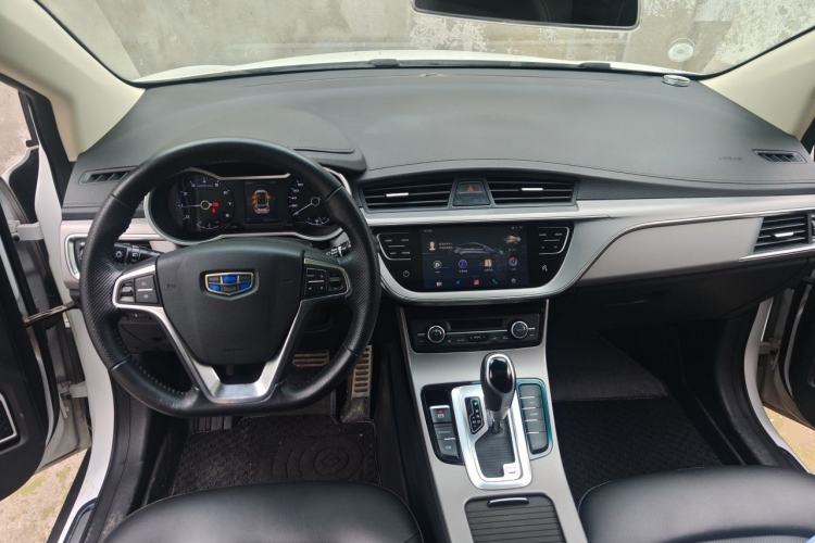 Used Geely Auto Emgrand GS 2018 Lingchao Edition 1.4T Automatic LingShang Smart Connectivity Model Center Console