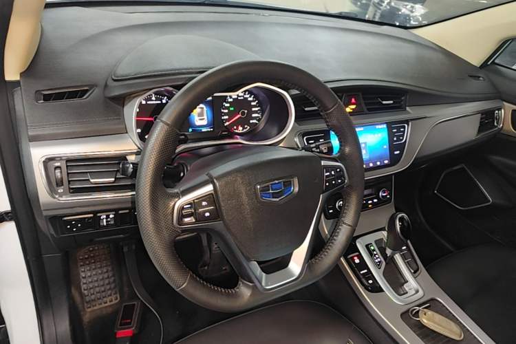Used Geely Auto Emgrand GS 2018 Sport Edition 1.4T Automatic LingShang Model Center Console