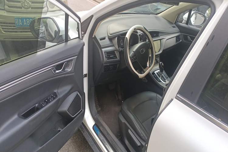 Used Geely Auto Emgrand GS 2018 Elegant Edition 1.8L Automatic LingShang Model Driver Seat