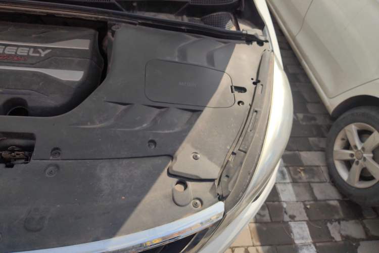 Used Geely Auto Emgrand GS 2018 Sport Edition 1.4T Manual LingShang Model Engine Bay Left