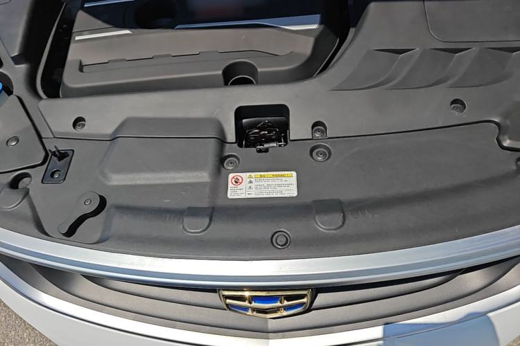 Used Geely Auto Emgrand GS 2018 Sport Edition 1.4T Automatic LingShang Model Engine Bay