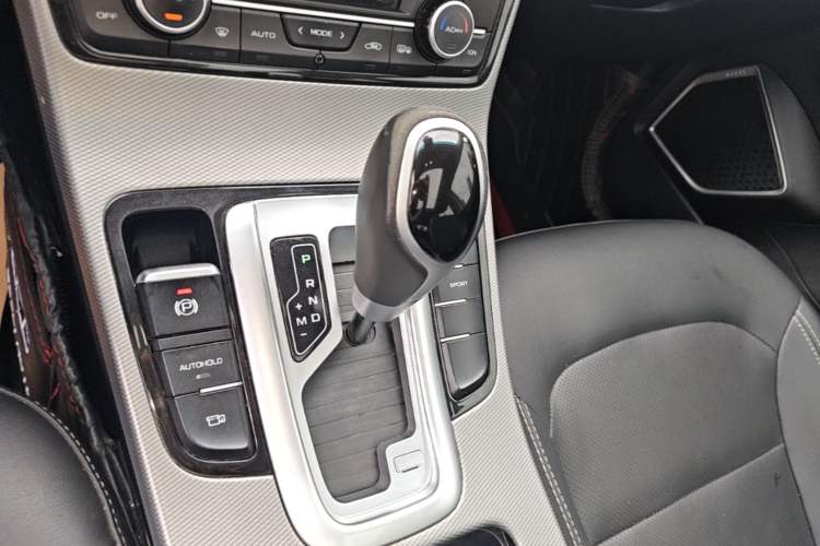 Used Geely Auto Emgrand GS 2018 Sport Edition 1.4T Automatic LingShang Model Gear Lever