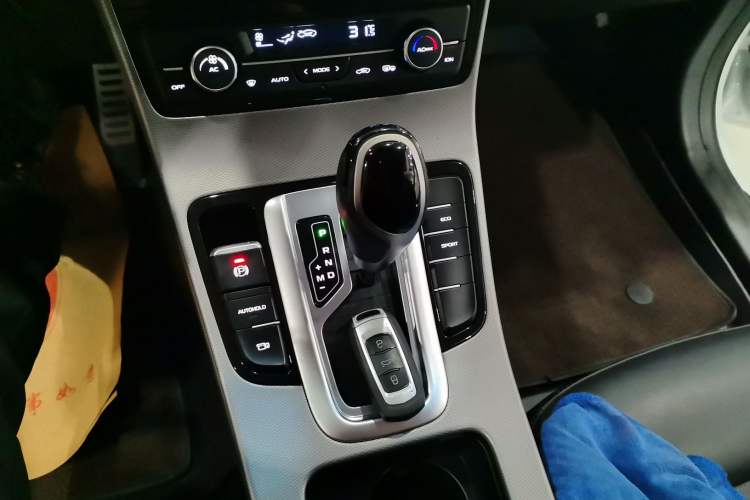 Used Geely Auto Emgrand GS 2018 Lingchao Edition 1.4T Automatic LingShang Smart Connectivity Model Gear Lever