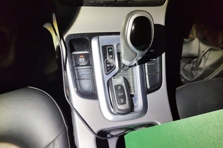 Used Geely Auto Emgrand GS 2018 Lingchao Edition 1.4T Automatic ZhenShang Smart Connectivity Model Gear Lever