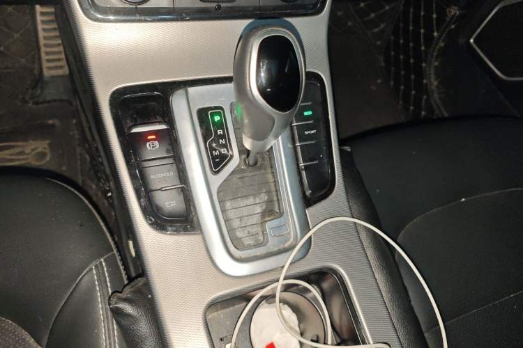 Used Geely Auto Emgrand GS 2018 Sport Edition 1.4T Automatic LingShang Model Gear Lever
