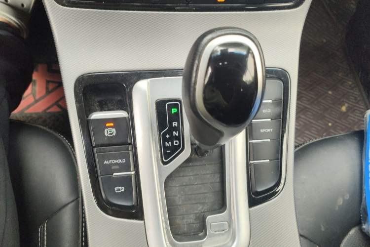 Used Geely Auto Emgrand GS 2018 Sport Edition 1.4T Automatic LingShang Model Gear Lever