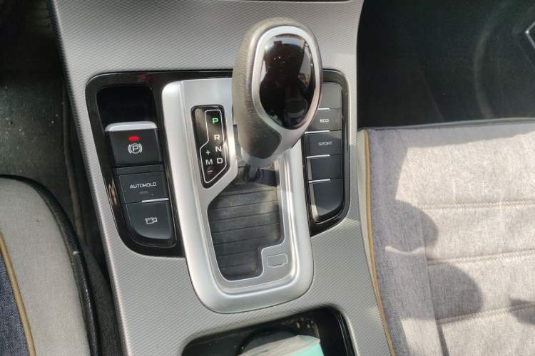 Used Geely Auto Emgrand GS 2018 Lingchao Edition 1.4T Automatic ZhenShang Smart Connectivity Model Gear Lever