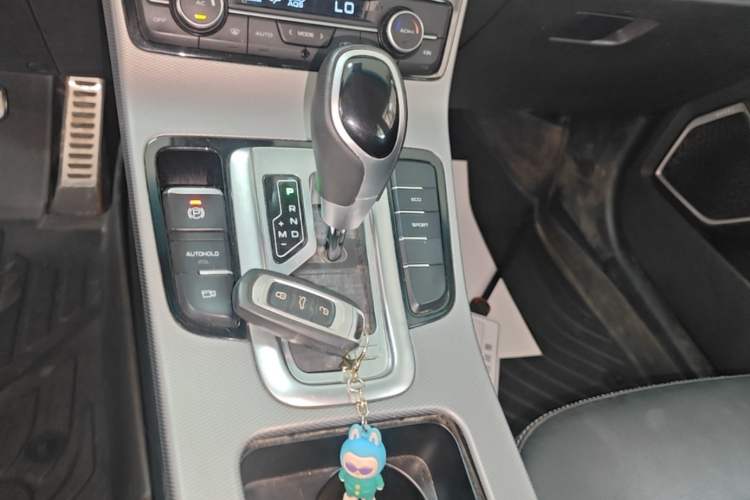 Used Geely Auto Emgrand GS 2018 Sport Edition 1.8L Automatic LingShang Model Gear Lever
