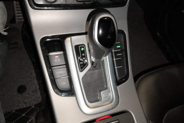 Used Geely Auto Emgrand GS 2018 Lingchao Edition 1.4T Automatic LingShang Smart Connectivity Model Gear Lever