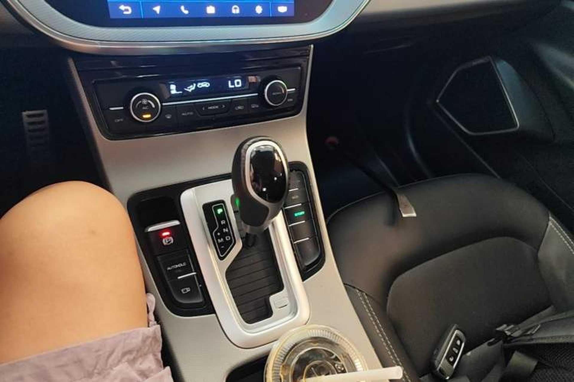 Used Geely Auto Emgrand GS 2018 Sport Edition 1.4T Automatic LingShang Model Gear Lever