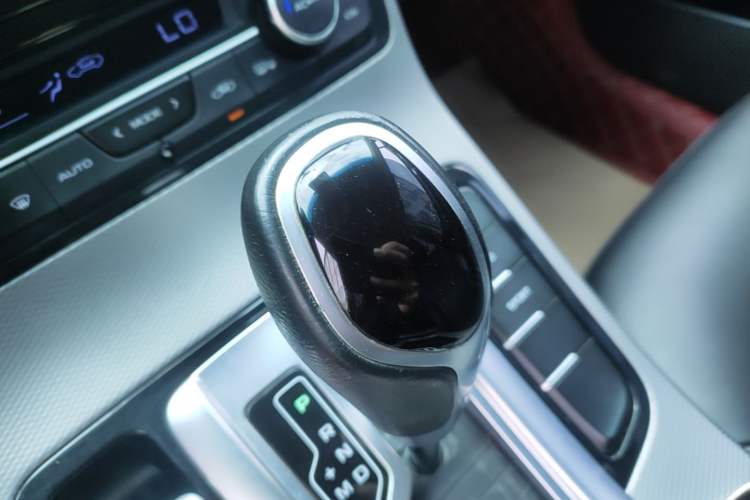 Used Geely Auto Emgrand GS 2018 Lingchao Edition 1.4T Automatic LingShang Smart Connectivity Model Gear Lever