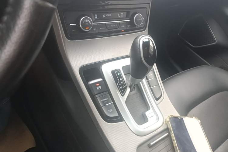 Used Geely Auto Emgrand GS 2018 Lingchao Edition 1.4T Automatic LingShang Smart Connectivity Model Gear Lever