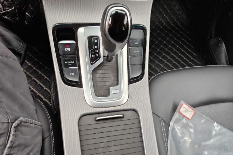 Used Geely Auto Emgrand GS 2018 Lingchao Edition 1.4T Automatic LingShang Smart Connectivity Model Gear Lever