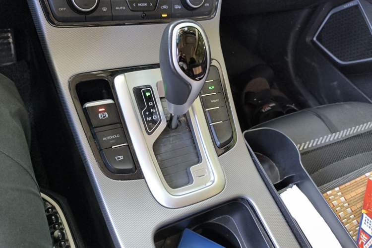 Used Geely Auto Emgrand GS 2018 Lingchao Edition 1.4T Automatic LingShang Smart Connectivity Model Gear Lever