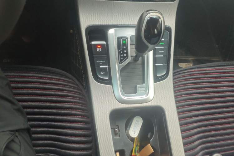 Used Geely Auto Emgrand GS 2018 Sport Edition 1.4T Automatic LingShang Model Gear Lever