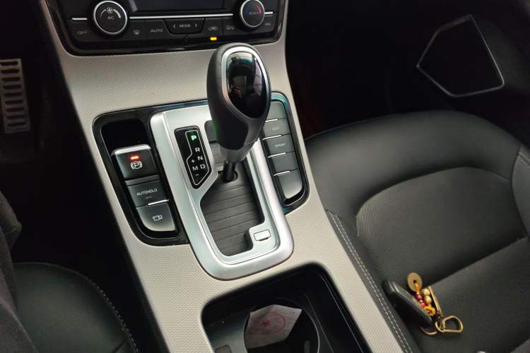 Used Geely Auto Emgrand GS 2018 Sport Edition 1.8L Automatic LingShang Model Gear Lever