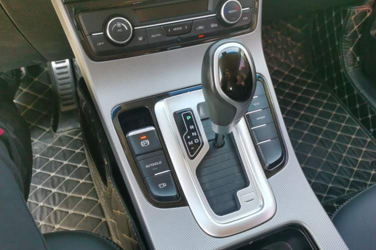 Used Geely Auto Emgrand GS 2018 Lingchao Edition 1.4T Automatic LingShang Smart Connectivity Model Gear Lever