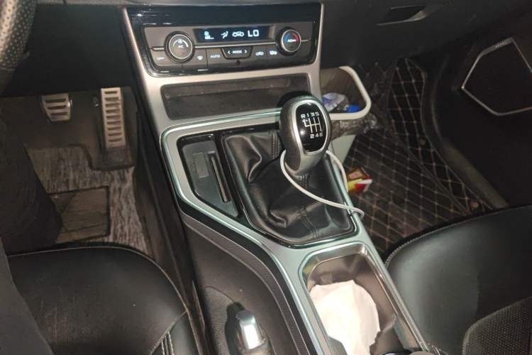 Used Geely Auto Emgrand GS 2018 Sport Edition 1.4T Manual LingShang Model Gear Lever